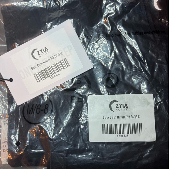 ZYIA black slash hi-rise legging - Picture 3 of 7